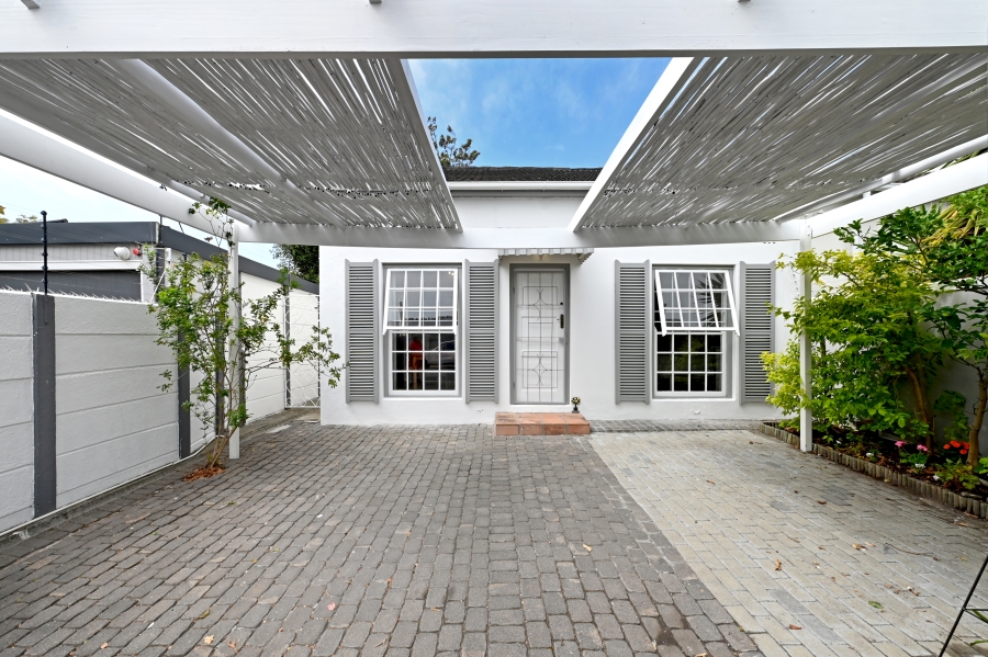 2 Bedroom Property for Sale in Kenilworth Western Cape